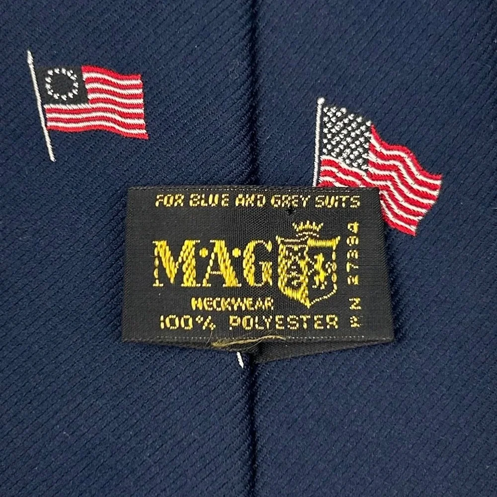 Vintage Magee Mens Bicentennial Tie Navy Blue American Flag 1776 1976‎ 150Years